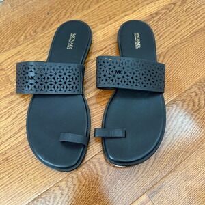 MICHAEL Michael Kors‎ Black Leather Toe Ring Cutout Sandals Slides Size 9M